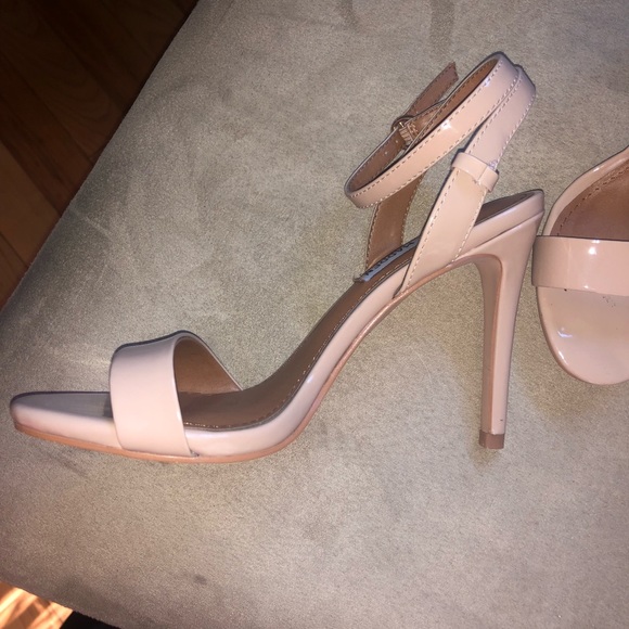 Heels - Picture 3 of 3